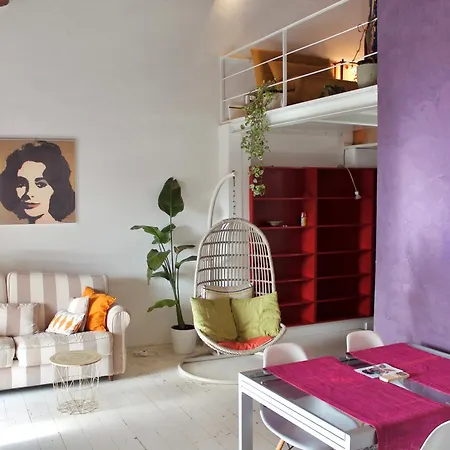 Attico Con Terrazza Su